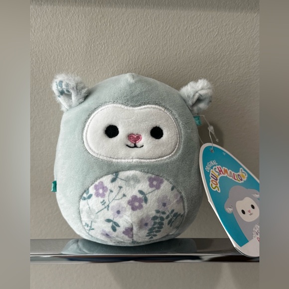 Squishmallows Other - Squishmallows 5” Relinda the Lamb